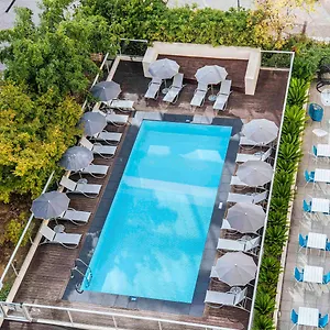 Hotel Ibis Styles Aeroport Arenas, Nicea