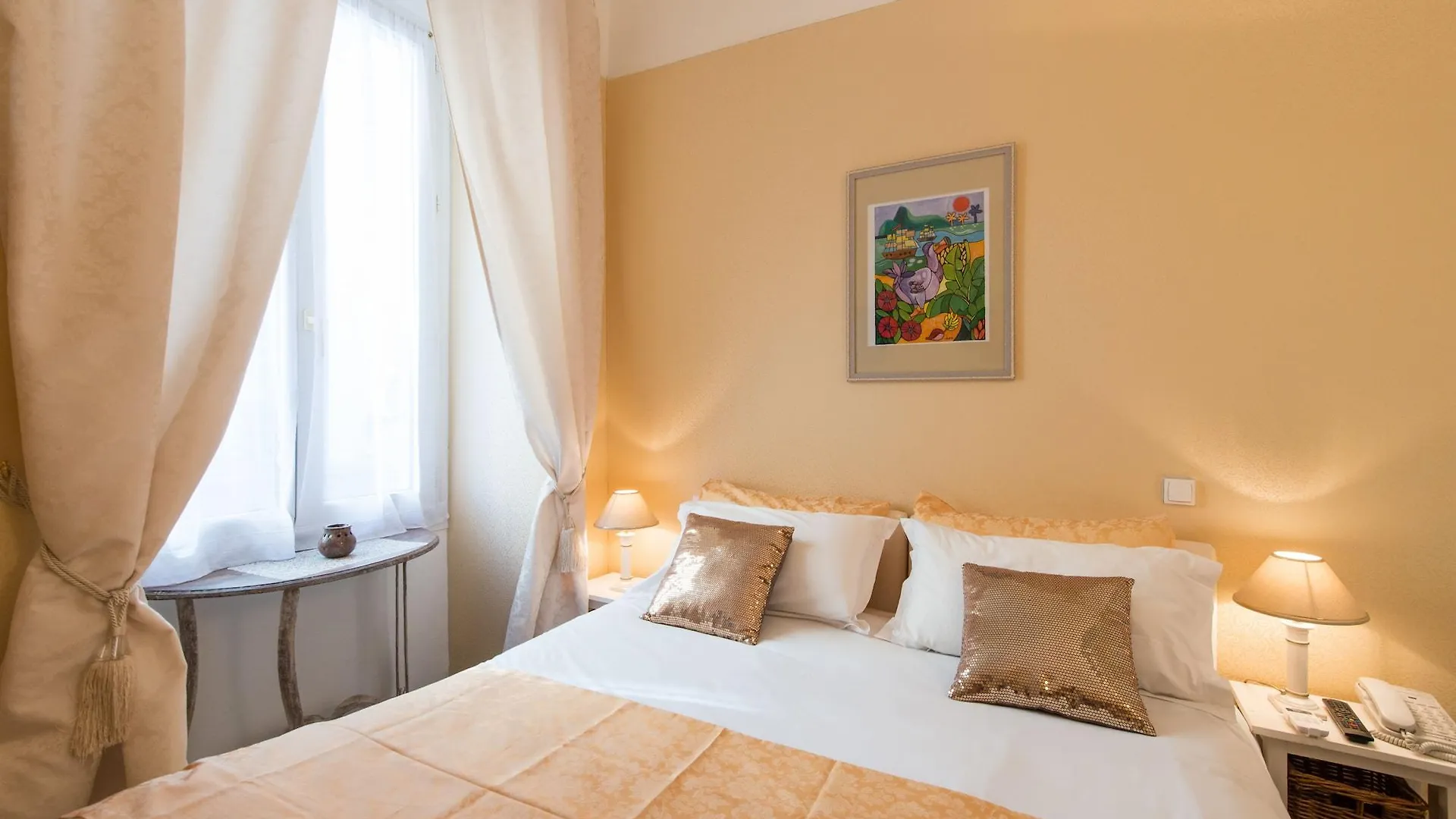 ***  Hotel Villa La Tour Nizza Francia